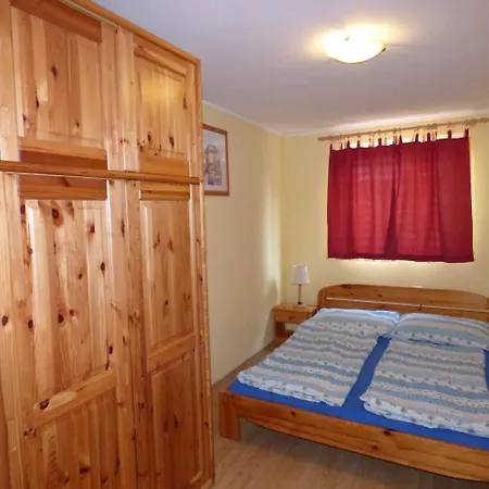 Csikos Vendeghaz 別荘