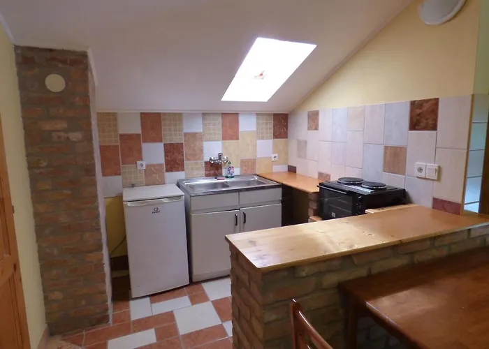 Csikos Vendeghaz Zamárdi